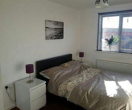 Bay Rooms Dudley Buitenkant foto